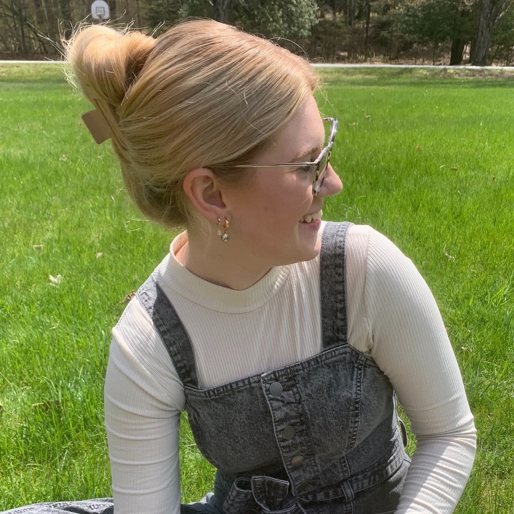 Meet your Posher, Hannah